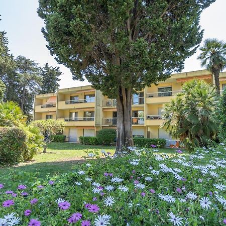 VVF Villages Les Eucalyptus à Juan Les Pins Extérieur photo