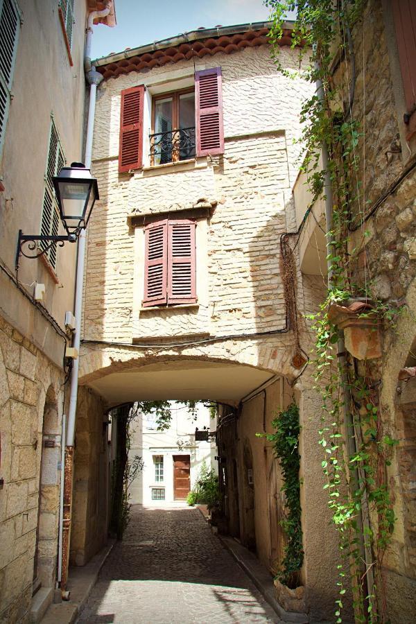 VVF Villages Les Eucalyptus à Juan Les Pins Extérieur photo